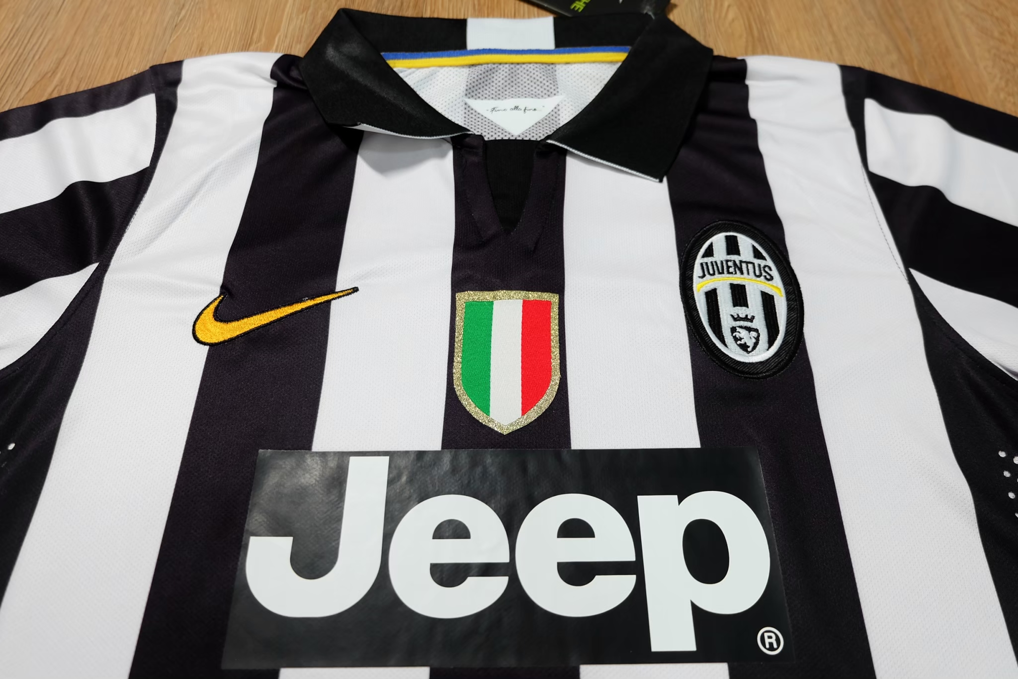 Juventus 2014/15 Home Jersey UEFA Champions League เสื้อบอลย้อนยุค เสื้อยูเวนตุสย้อนยุค