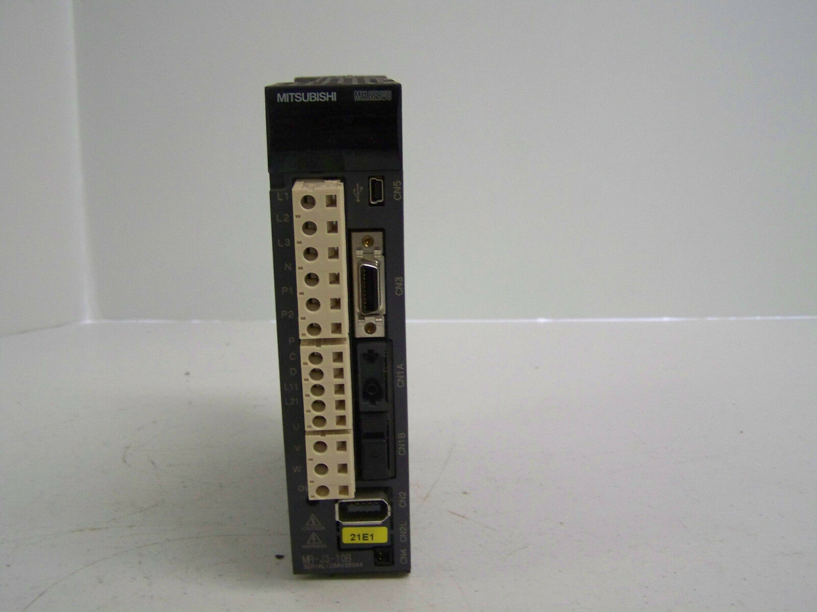 SERVO DRIVE " MITSUBISHI " รุ่น MR-J3-10B-PE127