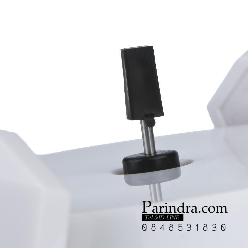 แท่นโชว์สินค้าแบบหมุน จานหมุน แท่นหมุน ถาดหมุน พลังงานแสงอาทิตย์ และใส่แบตเตอรี่ได้ ดีไซน์คล้ายขายานอวกาศ สีขาว