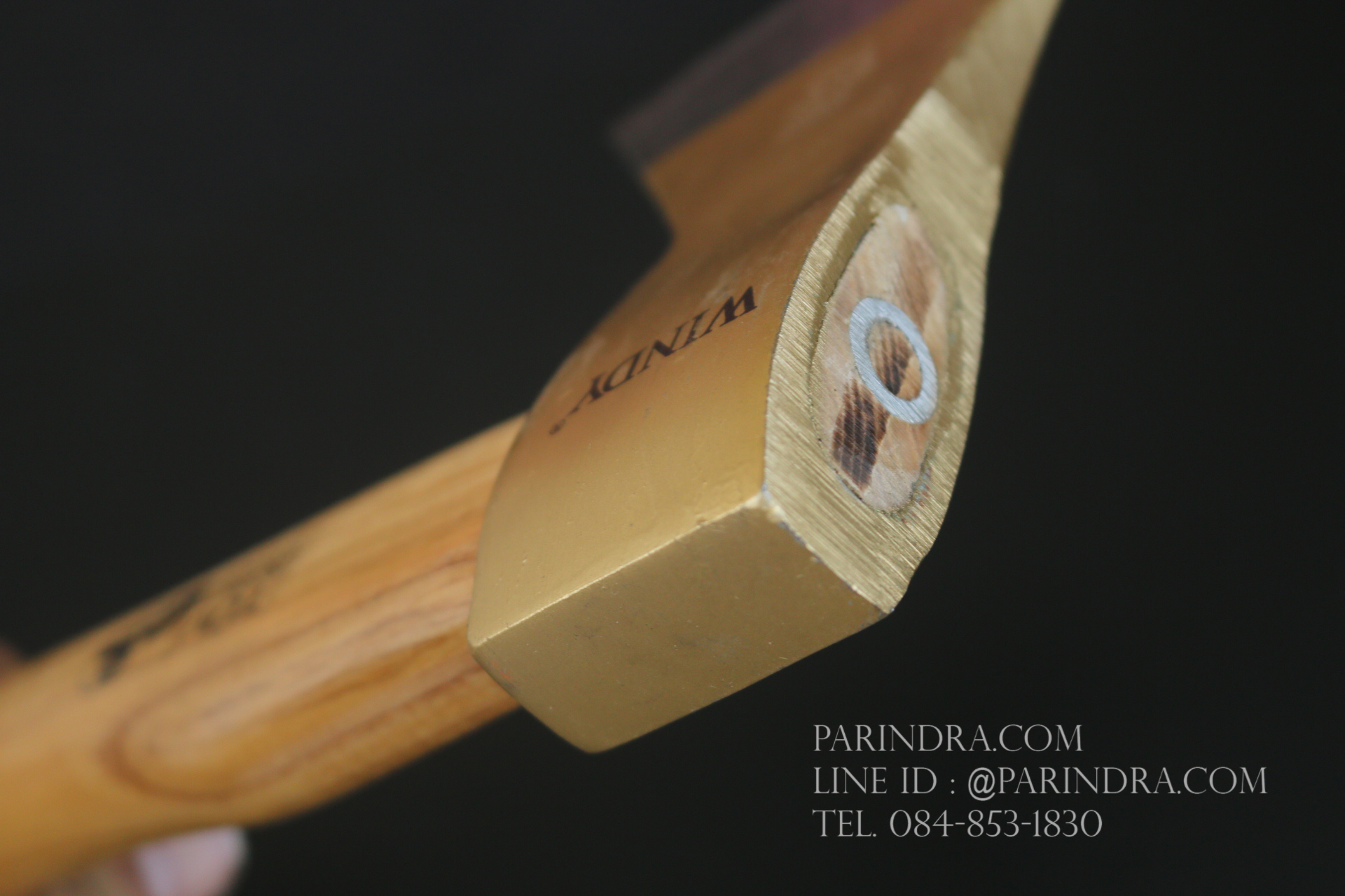 ขวาน Windy ขนาดใบ 600 กรัม น้ำหนักดี ทนทาน ด้ามไม้ จับกระชับมือ