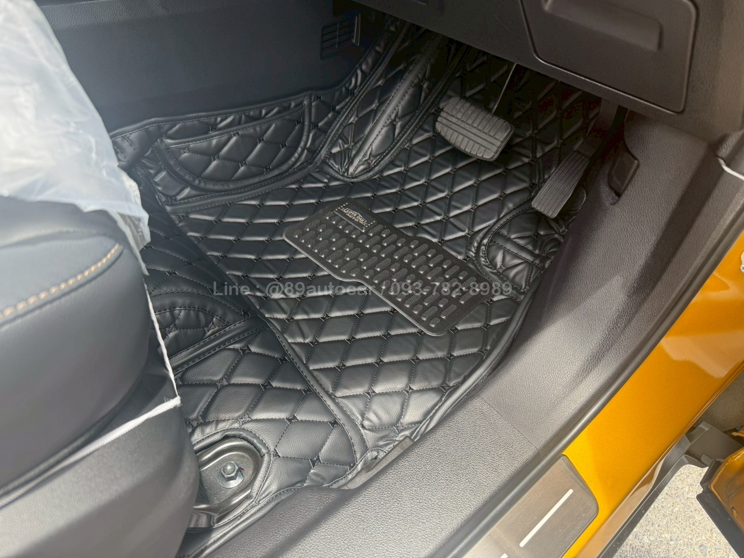 พรมรถยนต์ Mitsubishi X Force HEV 2025 ปูพรม6D สีดำด้ายดำ เต็มคัน