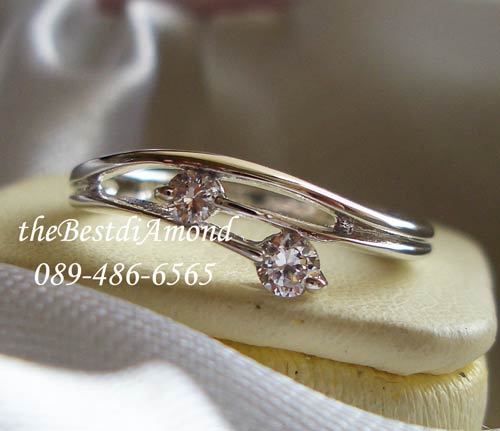 BR969RD+++แหวนน่ารัก สไตน์ Modern เพชร 2 เม็ดไม่ใหญ่มากๆๆ ใส่ได้ทุกวัยเลยค่ะ ใส่แบบเก๋ๆ เน้นหรูนิดหน่อย ใส่ได้สวยทุกนิ้ว เพชรสวยวิ๊งเหมือนกันค่ะ