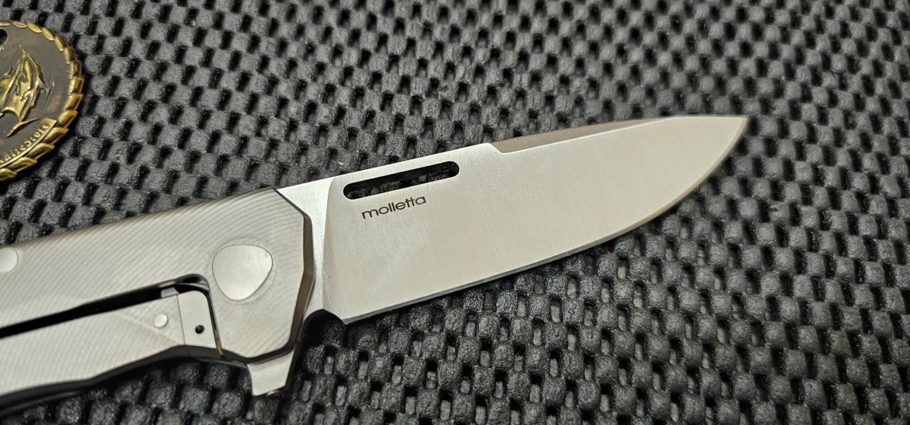LionSTEEL Q4TTRO Framelock CF