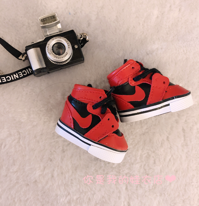 รองเท้าไนกี้ สำหรับตุ๊กตา 20 cm. ดำ