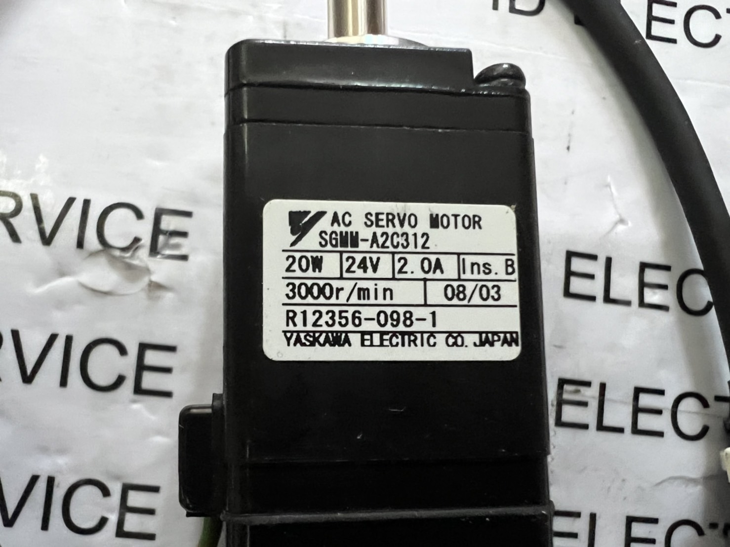 SGMM-A2C312 SERVO MOTOR " YASKAWA "