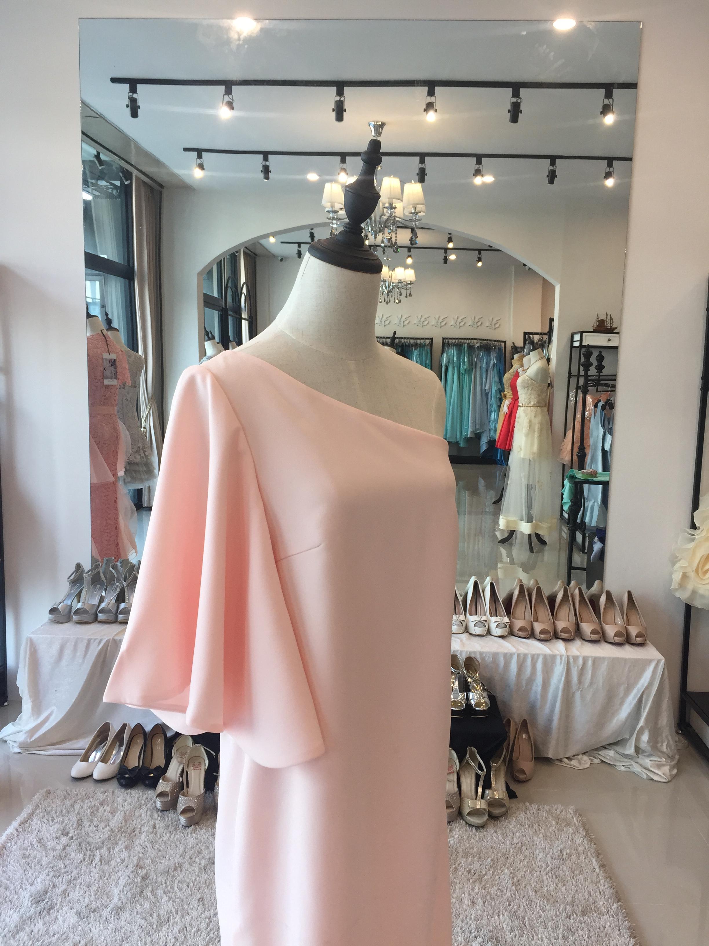 พร้อมส่ง ชุดออกงาน แบบเรียบหรู ปาดไหล่ สีโอโรส Peach (สั่งตัด) ใส่ได้ทั้งงานเช้า งานเย็น