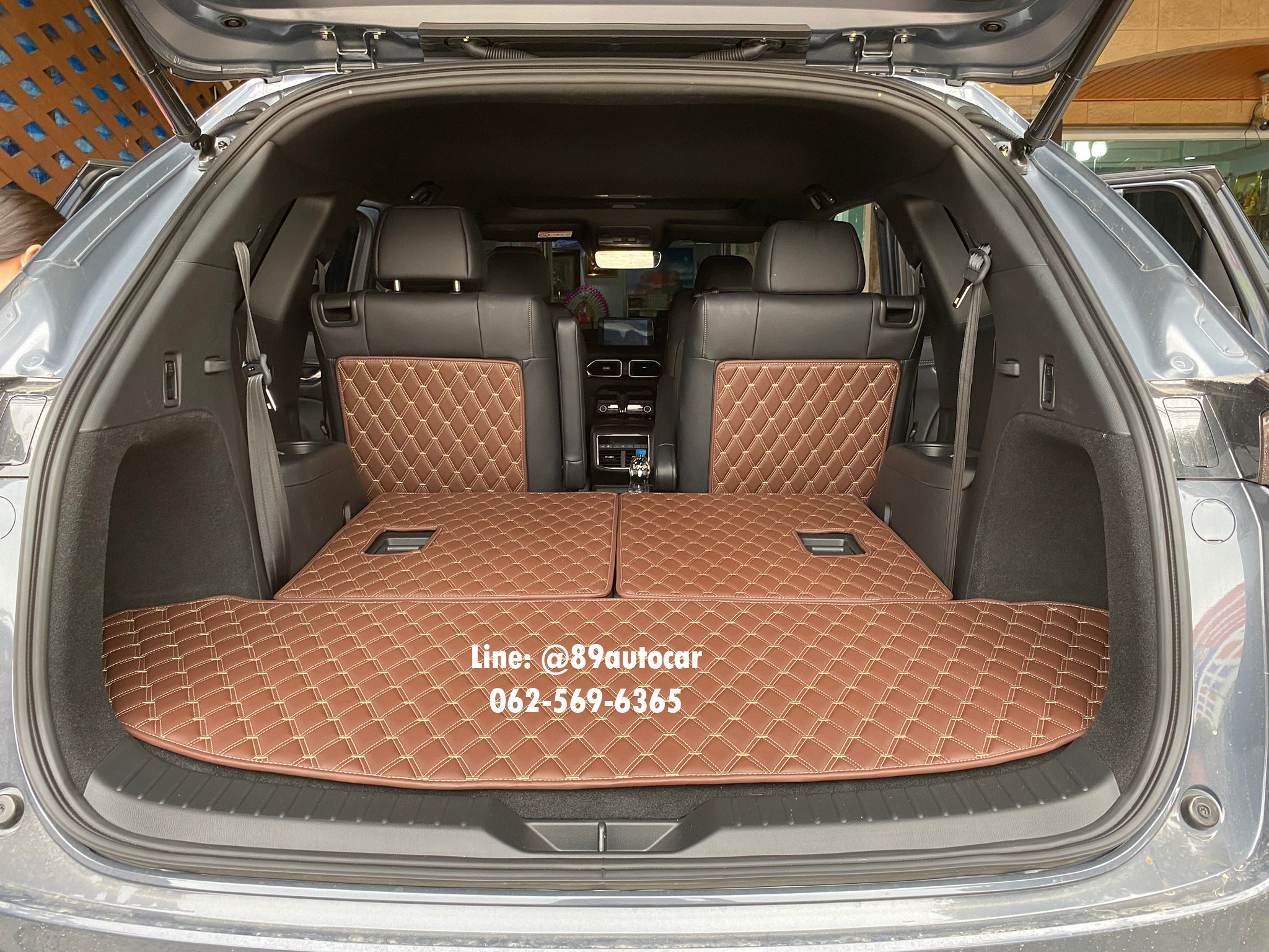 โรงงานพรมปูพื้นรถยนต์ Mazda CX-8 2023 6 ที่นั่ง สีกาแฟด้ายทอง ด้ายคู่ เต็มคัน