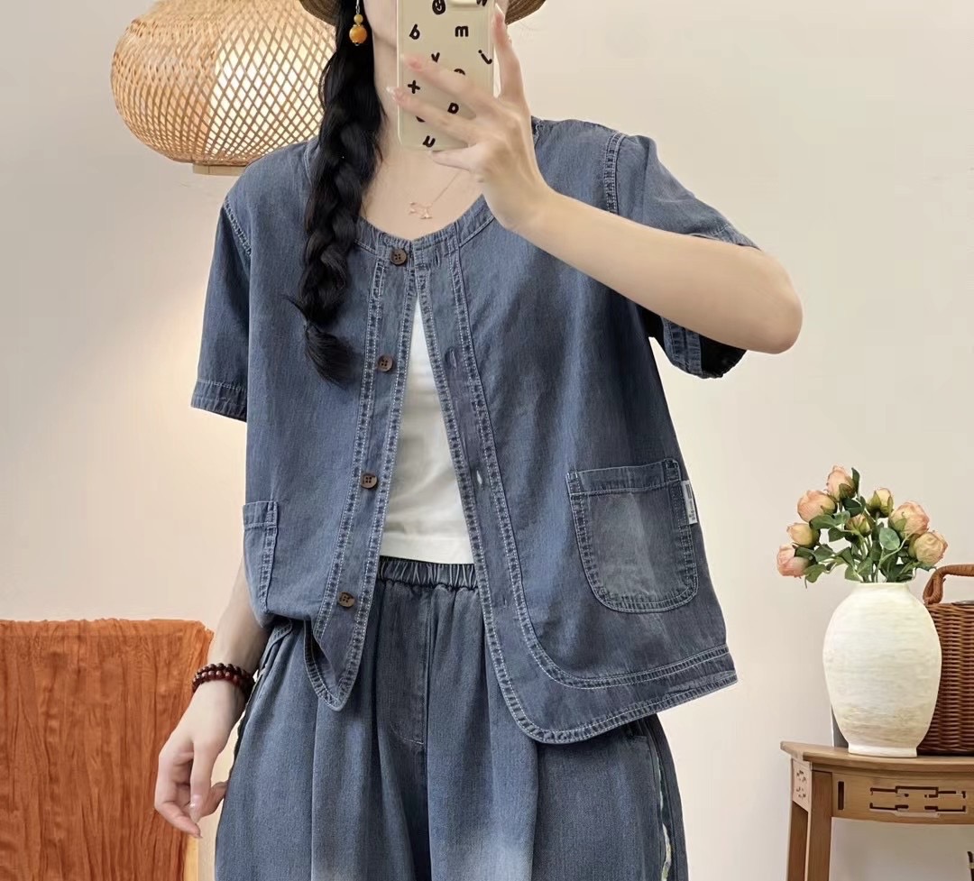 เสื้อ/เสื้อคลุมยีนส์บางแต่งกระเป๋า