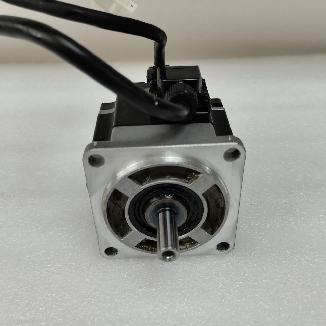 R2AA06010FXRJZ-C SERVO MOTOR " SANYO DENKI "