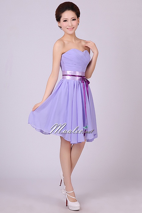 พร้อมส่ง ชุดราตรีสั้น เกาะอก สีม่วง Lavender คอเว้ารูปหัวใจ จับเดรปหน้าอก แต่งคาดเอวซาติน