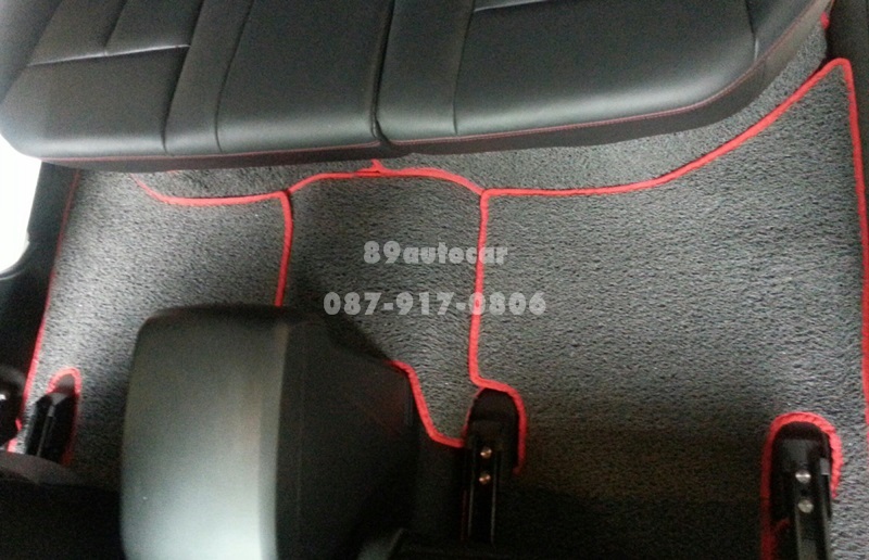 พรมไวนิลปูพื้นรถยนต์ Isuzu D-Max 2012-2017 4 ประตู สีเทาขอบแดง