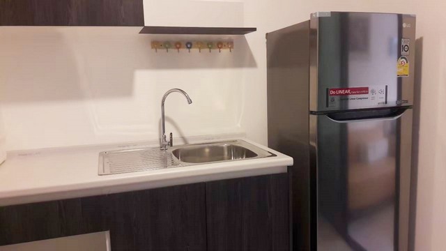 ให้เช่าคอนโด นว ลิฟวิ่ง นวมินทร์ 75 ขนาด 30 ตร.ม.ห้องมุม วิวโล่ง มีเครื่องซักผ้า พร้อมอยู่