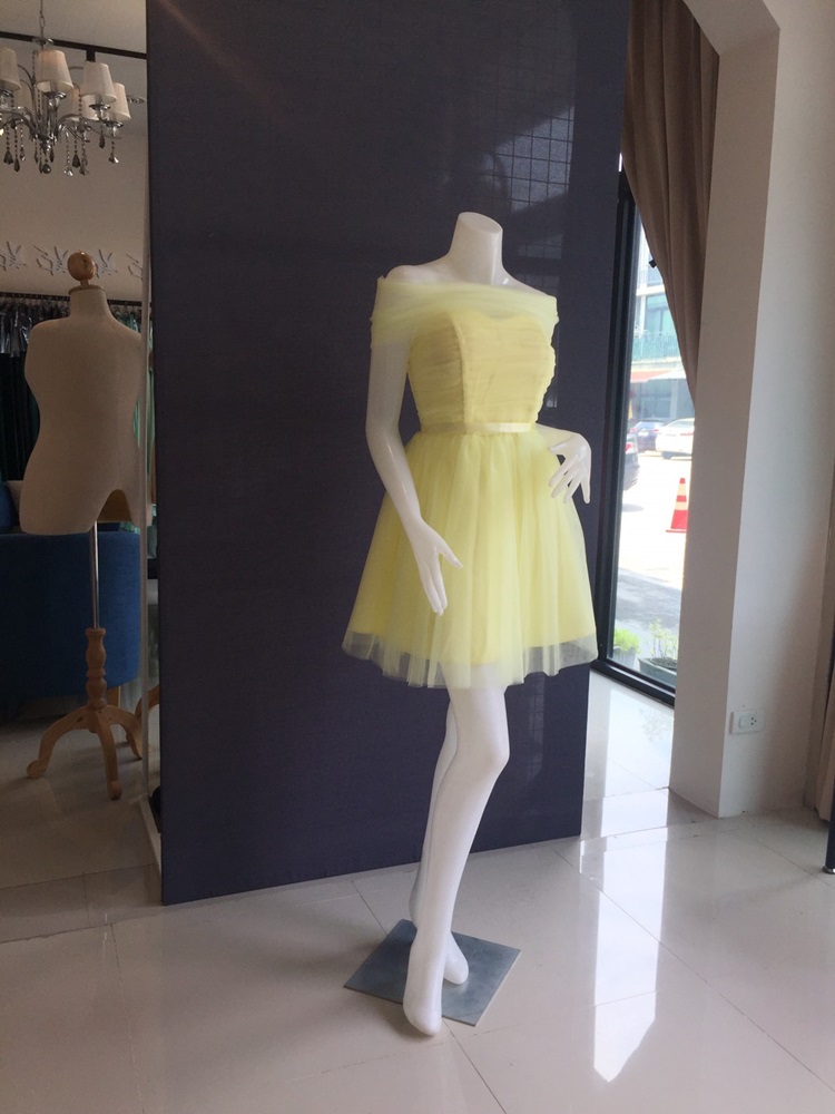 พร้อมส่ง ชุดราตรีสั้น เพื่อนเจ้าสาว แบบ A ผ้าแยกชิ้น ใส่แบบเกาะอก หรือ ปิดไหล่ก็ได้ สีเหลือง (จับสม๊อกด้านหลัง)