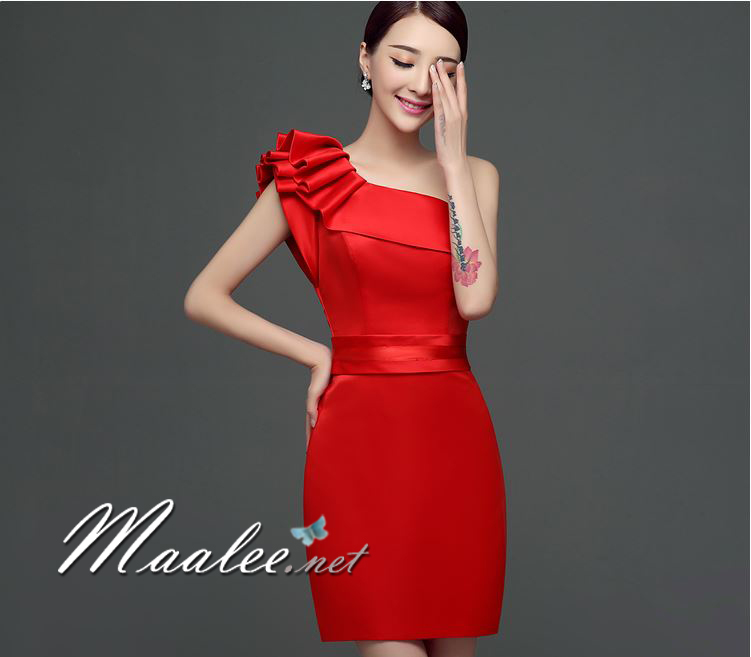 พร้อมเช่า ชุดราตรีสั้น ไหล่เดียว แต่งจีบระบายไหล่ขวา ผ้าซาตินเงา เรียบหรู (ซิปข้าง) สีฟ้า