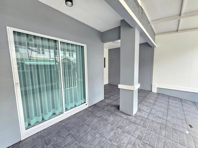 ขายทาวน์เฮ้าส์ 2 ชั้น หมู่บ้านพฤกษา20 แบบ 3 ห้องนอน 2 ห้องน้ำ ใกล้รถไฟฟ้าคูคต รีโนเวทใหม่พร้อมอยู่ ฟรีโอน