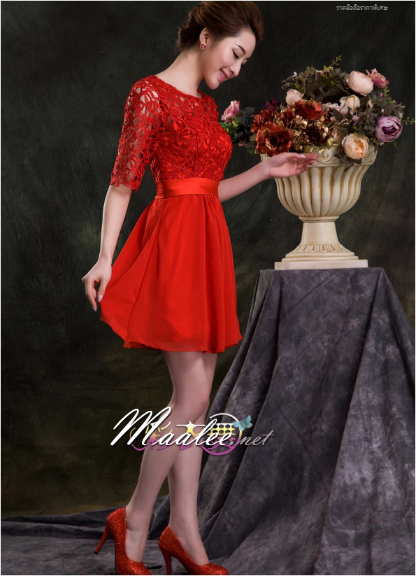 พร้อมส่ง ชุดราตรีสั้น สีแดง แขนสามส่วน ลูกไม้ฉลุ กระโปรงผ้าชีฟอง