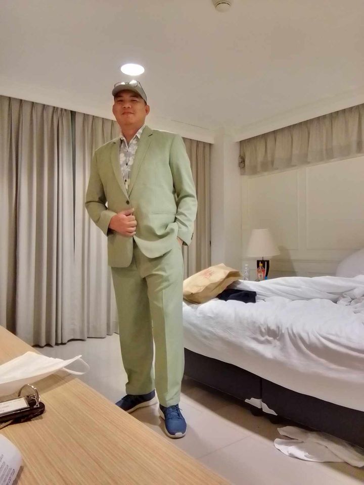 พร้อมเช่า ชุดสูทชาย สีชาเขียว งานตัดสูทพลัสไซส์ (ไม่มีกั๊ก)