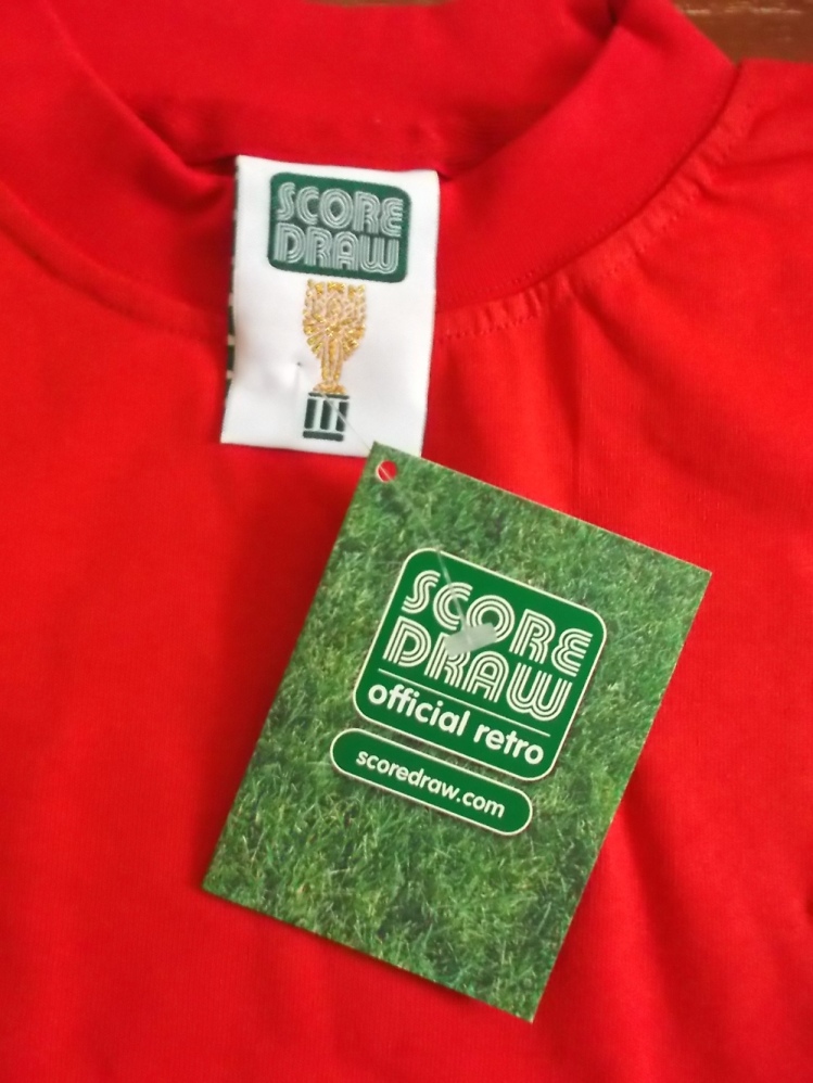 เสื้อฟุตบอล ทีมชาติสเปน ชุดเหย้า เรโทร 1970 ใหม่ M-Size / SPAIN Football Shirt Retro Home Kit 1970 Jersey NEW M-Size