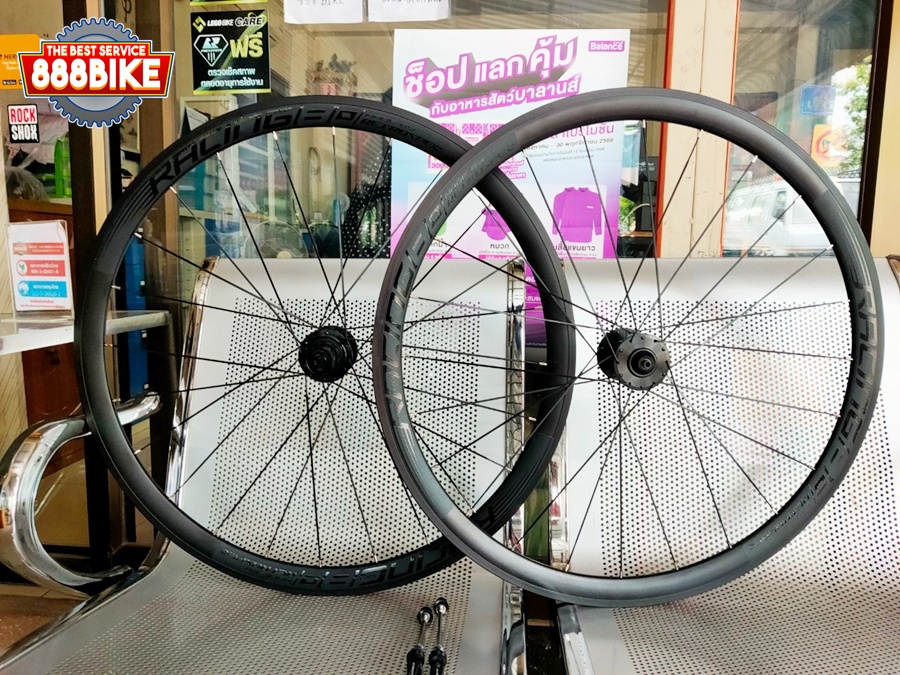 ชุดล้อเสือหมอบ Retrospec Aluminum 700" ดุมคาร์บอน 8-12 spd, ริมเบรค ขอบนอกกว้าง 19 มิล