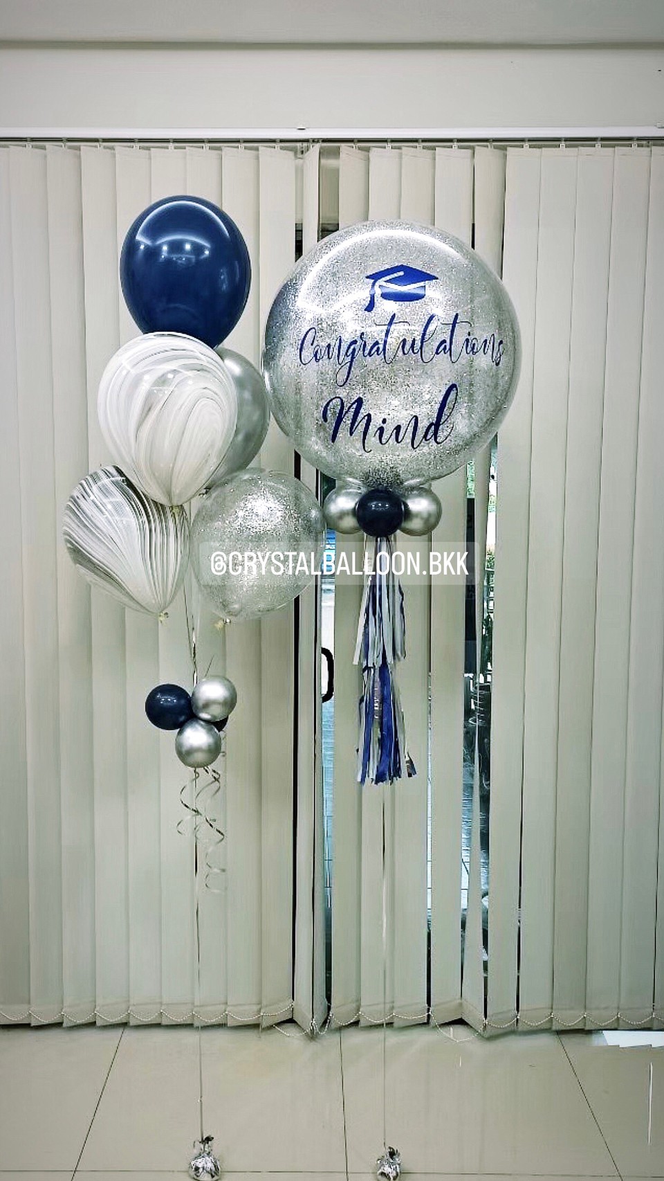 ลูกโป่ง รับปริญญา Bubble ขนาด 24" Theme Dark Blue พร้อมตกแต่ง ลูกโป่งลายหิน USA 2 ลูก ช่อลูกโป่ง 5 ลูก 1 ช่อ สามารถเปลี่ยนสีลูกโป่ง/เปลี่ยนข้อความ/เปลี่ยนขนาดได้