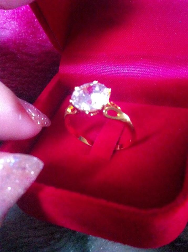 BR401+++แหวนชูขนาดเกือบ 3 กะรัต+++เรียบ หรูหรา สวยมากๆๆๆ เพชรแวววาว เหมือนจริงมากๆเล่นไฟสุดๆ วงนี้ต้องมีไว้นะคะ แบบยอดนิยม ไม่ตกtrend ค่ะ