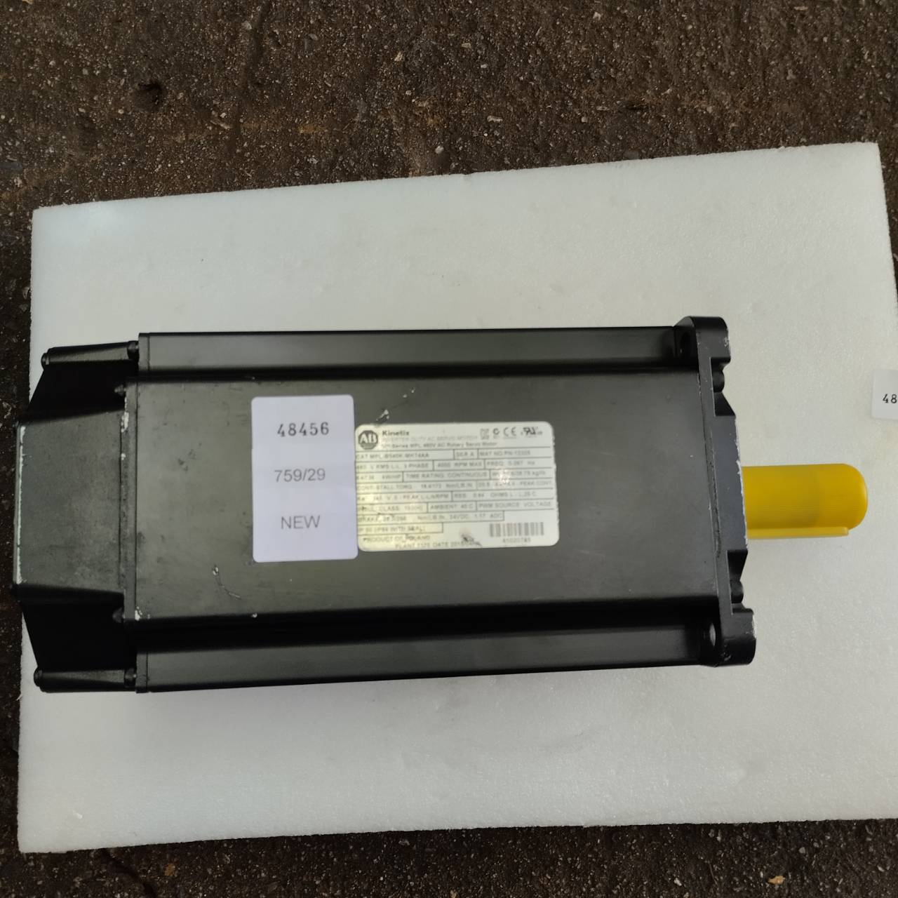 MPL-B540K-MK74AA SERVO MOTOR " ALLEN-BRADLEY "