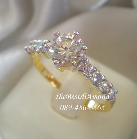 BR402+++แหวนชูผสมแหวนแถว+++สุดยอดความสวยค่ะ เรียบๆ แต่หรูหรา อยุ่ได้นานไม่มีout เหมือนจริงสุดๆๆเพชรแวววาวมาก ใส่แล้วขับให้นิ้วเรียวสุด ไม่ควรพลาดนะคะ