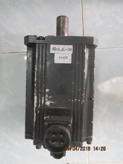 SERVO MOTOR “ MITSUBISHI ” รุ่น HC-SF702K