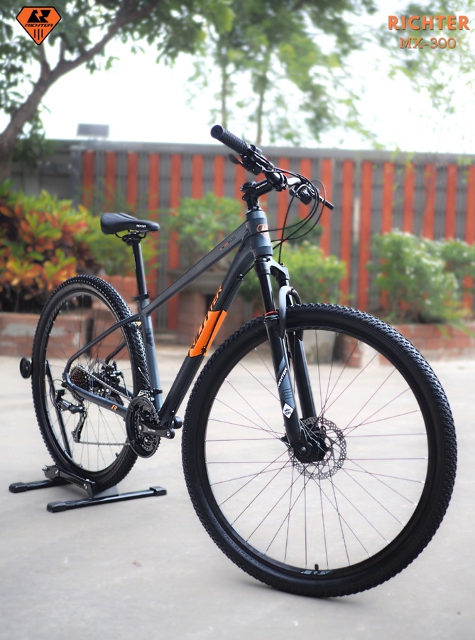 จักรยานเสือภูเขา RICHTER รุ่น MX-PRO เฟรมอลูมินั่มซ่อนสาย ชุดขับเคลื่อน SHIMANO ALTUS 27SP ขนาดวงล้อ 29 นิ้ว NEW2023