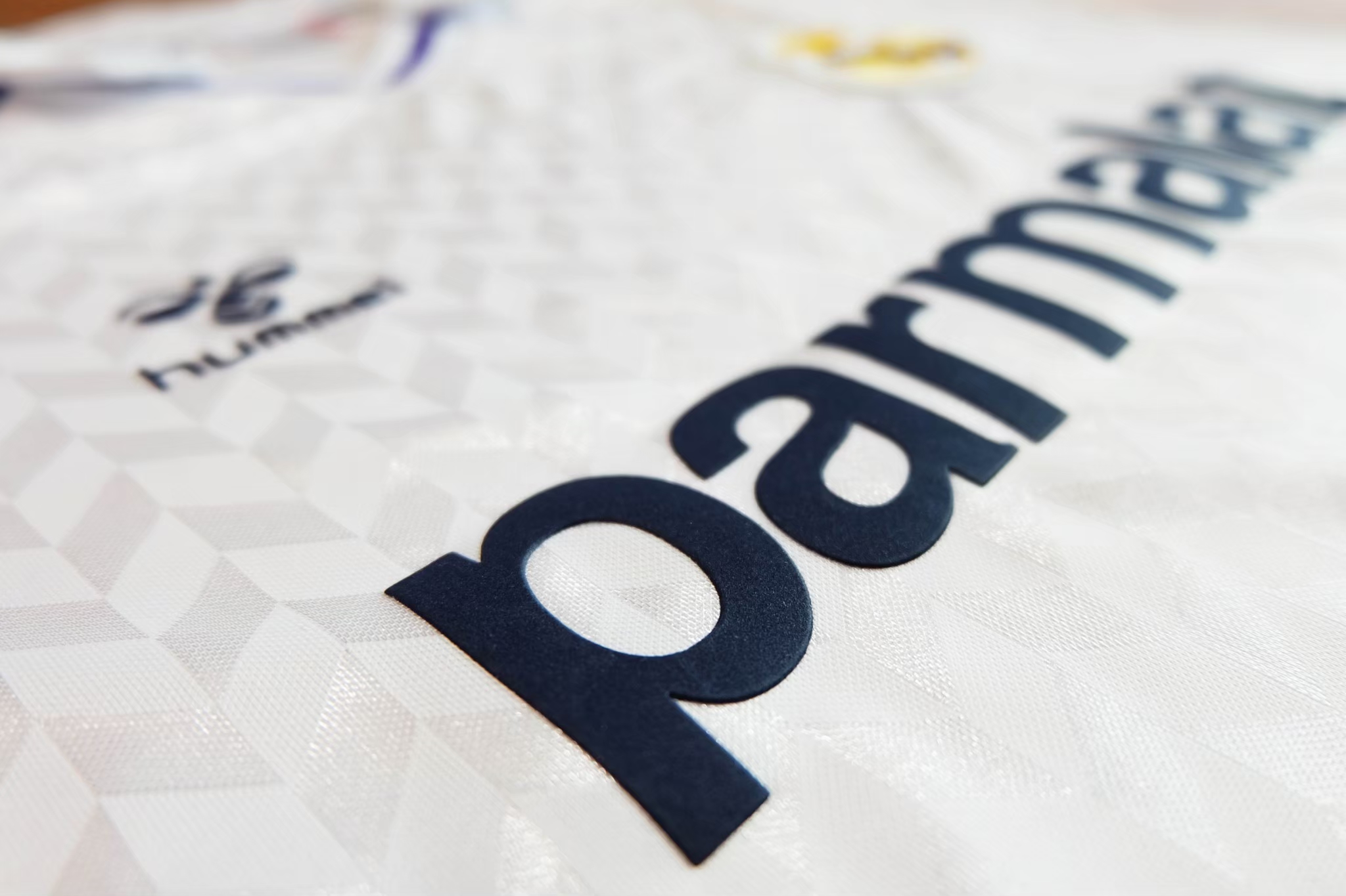 Real Madrid 1998/99 Vintage Jersey เสื้อฟุตบอลมาดริดย้อนยุค Parmalat