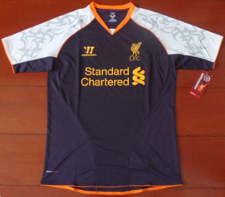 เสื้อฟุตบอล ทีมสโมสรลิเวอร์พูล ชุดเยือน 2012/13 ใหม่ M-Size / LIVERPOOL Football Shirt Away Kit 2012/13 Jersey NEW M-Size