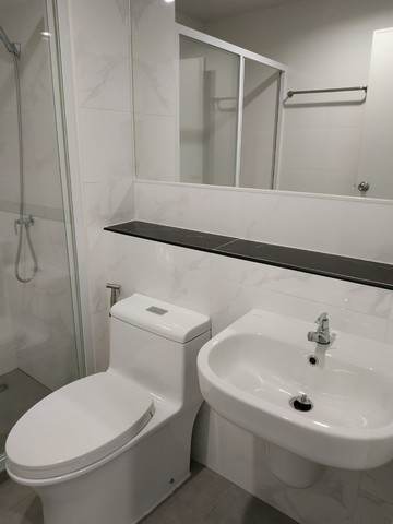 ให้เช่าคอนโด รีช พหลโยธิน 52 ชั้น 4 ห้อง 30 ตรม.ห้องมุม ตกแต่งใหม่ ใกล้ BTS สะพานใหม่