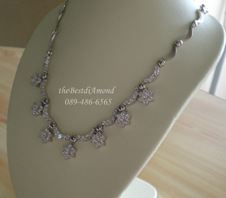 ==NL012RD สร้อย7 flowers ดีไซน์สวยสุดๆ หรูหรามากๆ งานเรียบร้อย ช่อดอกไม้ 7 ดอก ห้อยระย้า ใส่ออกงานเด่นไม่แพ้ใคร รับประกันความสวย เพชรวิ๊งๆ