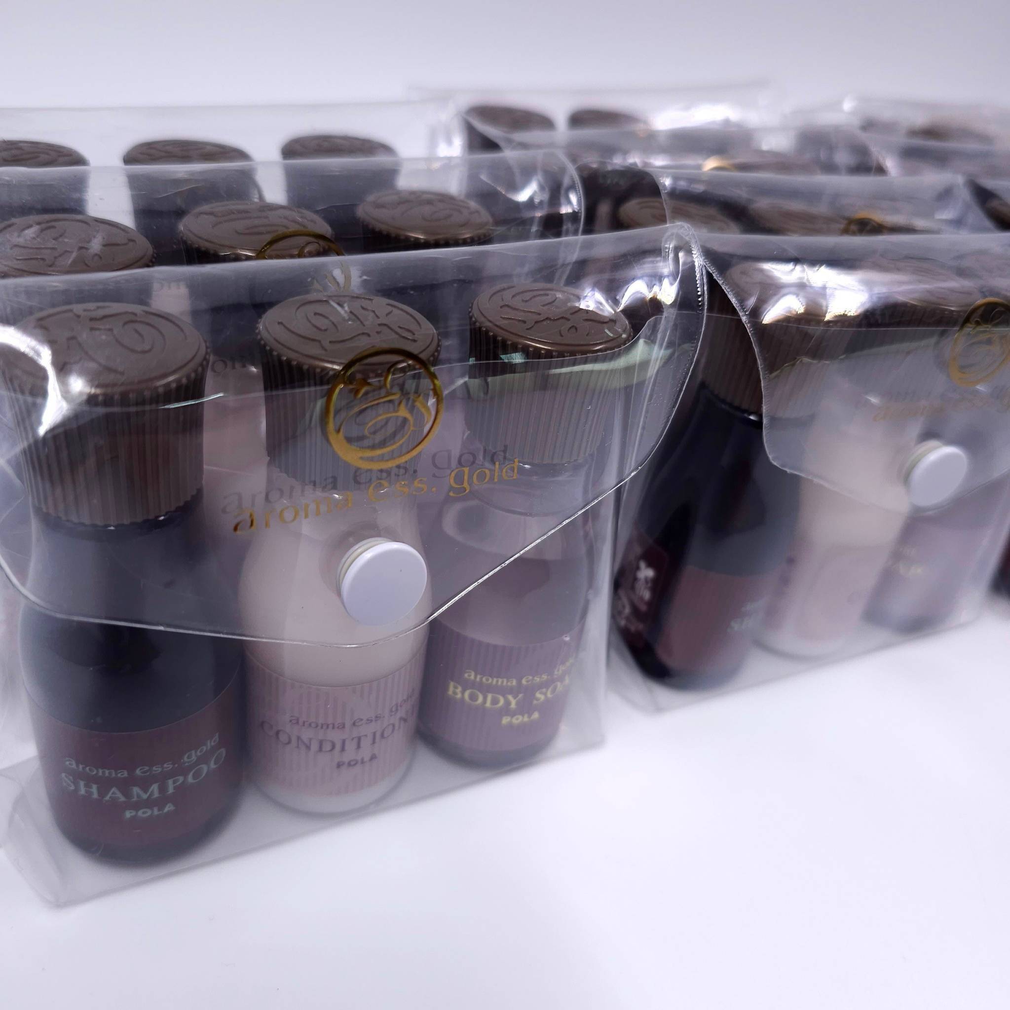 Pola Esthe Royer & Pola Aroma ess gold mini set 3 ชิ้น ชุดทดลองโพล่า