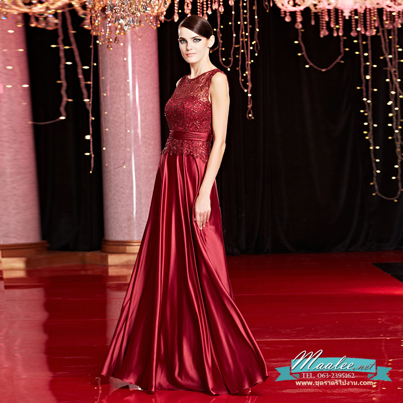 พร้อมเช่า ชุดราตรียาว แขนกุด แต่งลูกไม้ฉลุ ผาคาดเอวซาติน สีทอง สวยเรียบหรู