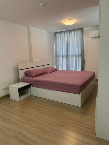 ให้เช่าซูม คอนโด เพลส ชั้น 5 ห้อง 50 ตรม.ดูเพล็กซ์ ห้องริมมุมนอก ใกล้ ม.กรุงเทพฯ เครื่องใช้ไฟฟ้าครบ