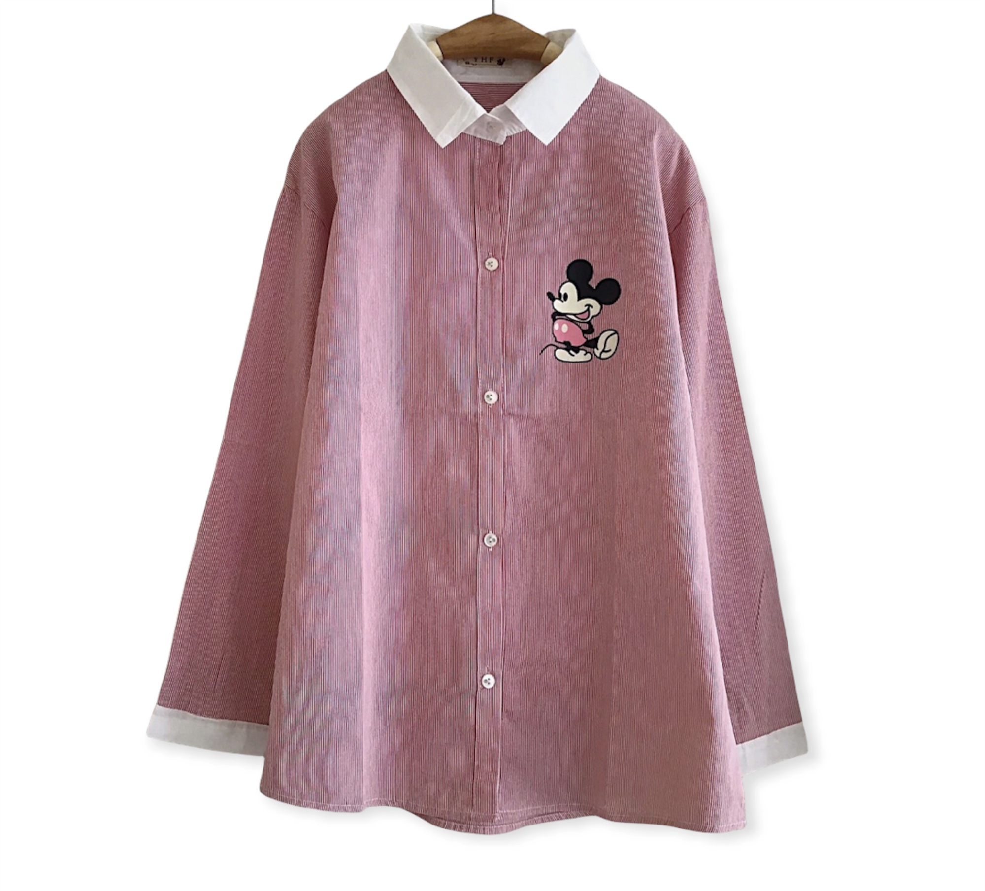 เสื้อเชิ้ตลายริ้วสกรีนลาย