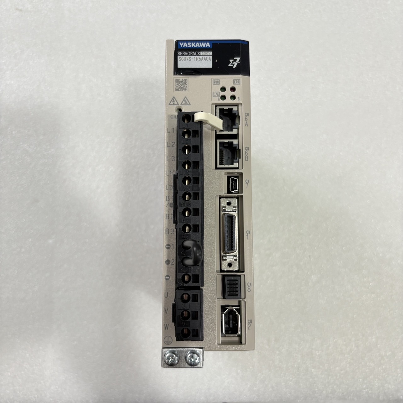SGD7S-1R6AA0A SERVO DRIVE “ YASKAWA ”