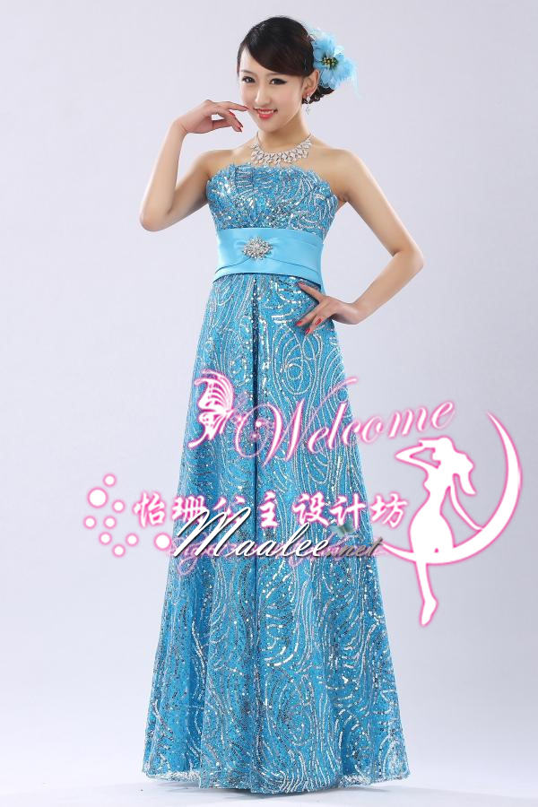พร้อมส่ง ชุดราตรียาว สีฟ้า เนื้อผ้าปักเลื่อมสวย แต่งคริสตัลและโบว์ที่เอว