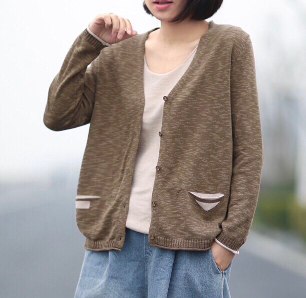 เสื้อคลุมไหมแต่งกระเป๋าหน้า