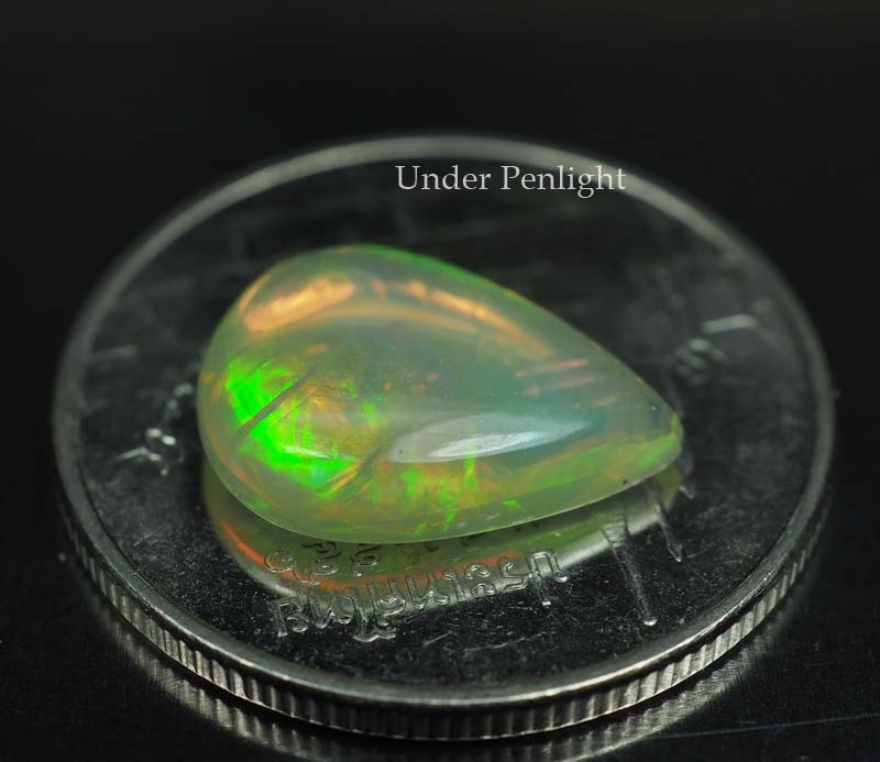 โอปอหลากสี (Multi Opal) 1.65 กะรัตทรงหยดน้ำ (0863)