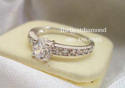 BR422RD+++แหวนชูผสมแหวนแถว2+++สุดยอดความสวย เรียบๆ แต่หรูหรา อยุ่ได้นานไม่มีout เหมือนจริงสุดๆๆเพชรแวววาวมาก ใส่แล้วขับให้นิ้วเรียวสุด ไม่ควรพลาดนะคะ