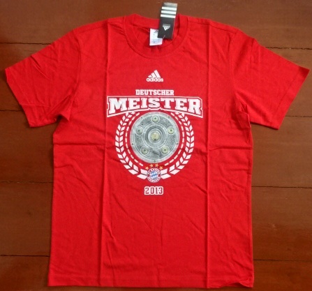 เสื้อที-เชิ๊ต (เสื้อยืดคอกลม) ฟุตบอล ทีมสโมสรบาเยิร์น มิวนิค ชุดที่ระลึก BUNDESLIGA CHAMPIONS 'DEUTSCHER MEISTER' 2013 ใหม่ M-Size / BAYERN MUNICH Football T-Shirt Commemorative Kit BUNDESLIGA CHAMPIONS 'DEUTSCHER MEISTER' 2013 Jersey