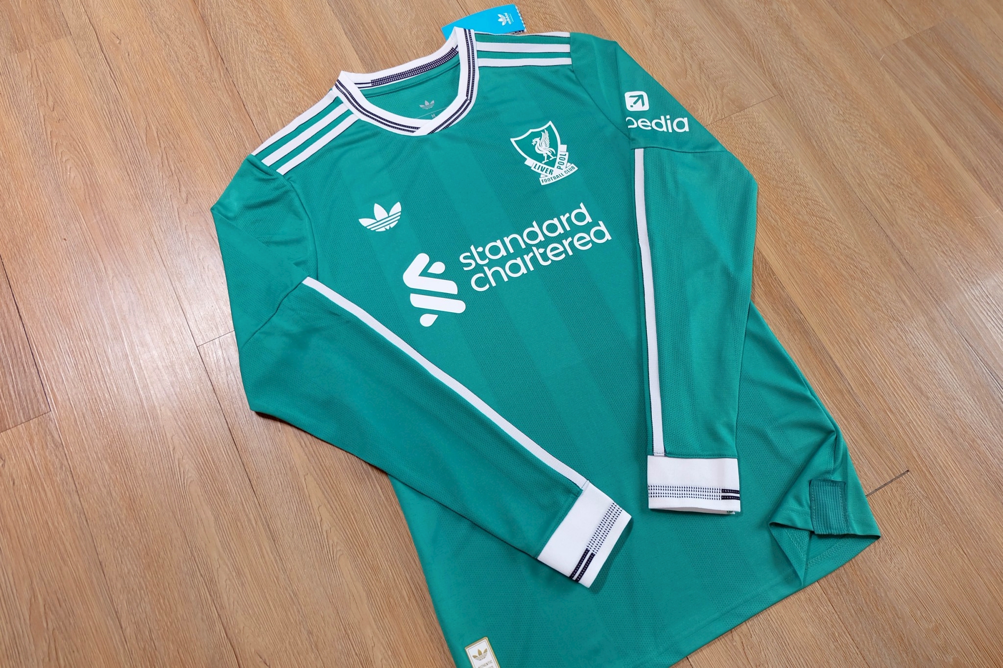 Liverpool 2025/26Green Third Long sleeve Player Grade Jersey เสื้อลิเวอร์พูลแขนยาว เขียว เกรดนักเตะ ฤดูกาลใหม่