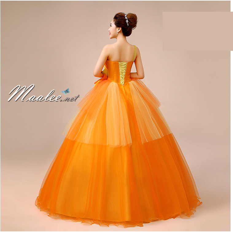 พร้อมเช่า ชุดแฟนซี ชุดราตรี ไหล่เดียว สีส้มแต่งระบายสีเหลือง น่ารัก แต่งโบว์เพิ่มความหวาน