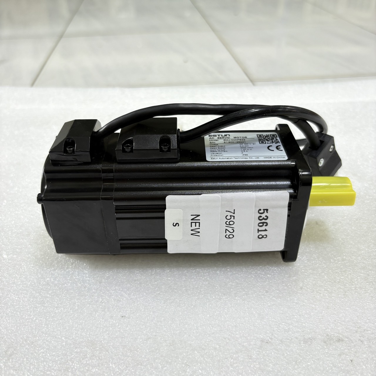 EMJ-04APB22 SERVO MOTOR " ESTUN "