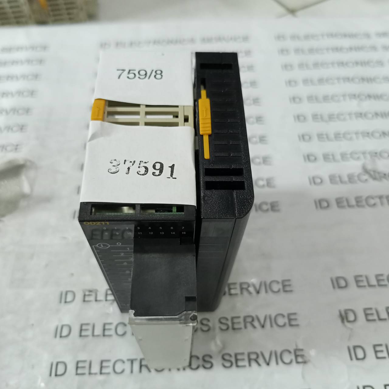 CJ1W-OD211 PLC " OMRON "