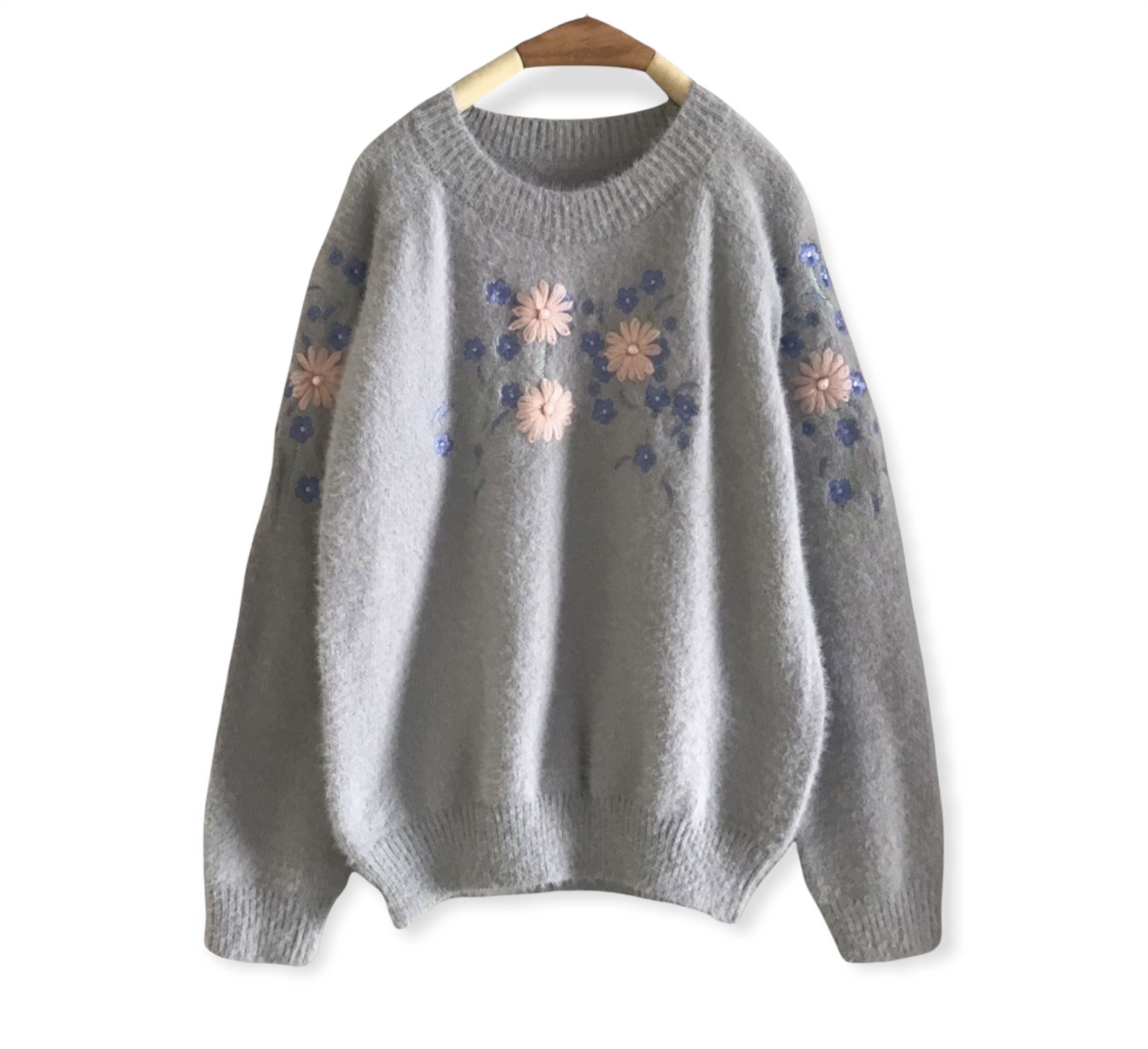 เสื้อไหมพรมนุ่มลายปักดอกไม้