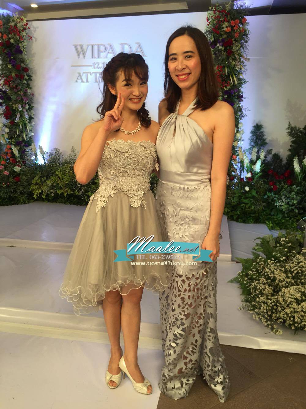 พร้อมเช่า ชุดราตรีสั้น เกาะอก ลูกไม้ หน้าสั้นหลังยาว สีเทา พร้อมสร้อยคอลูกไม้ ถอดแยกได้