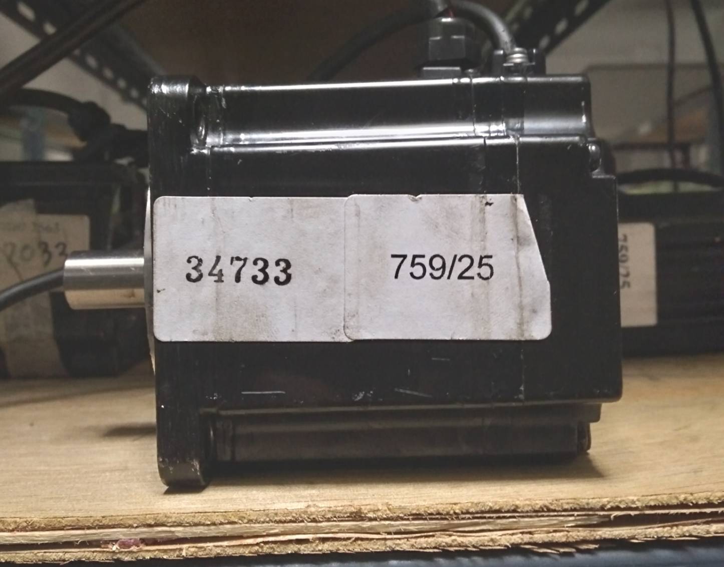 SGMPH-04AAE61D SERVO MOTOR " YASKAWA "